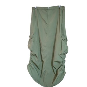 Find Me Now Orion Cargo Midi Skirt in Olive Size L